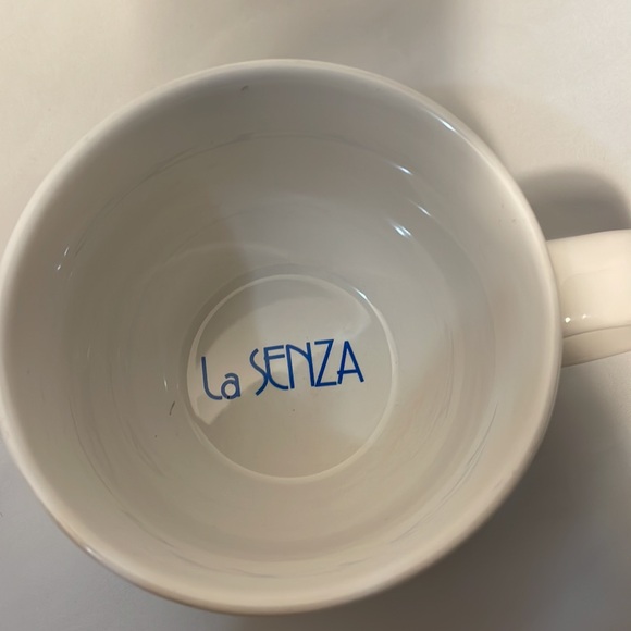La Senza Coffee mug. White with blue hearts. - Picture 3 of 7